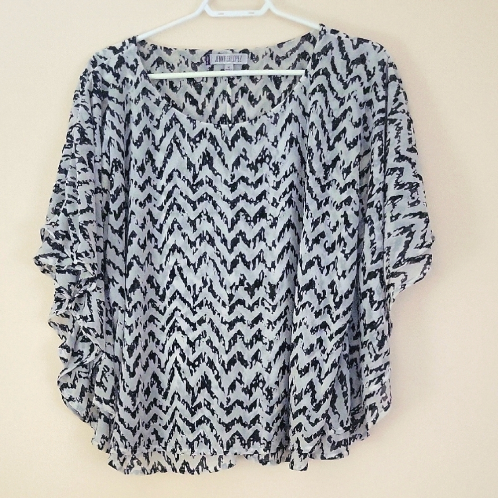 Jennifer Lopez Black and White Patterned Women's Top
